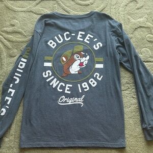 Buc-ee's Since 1982 Graphic Long Sleeve Tee - Charcoal